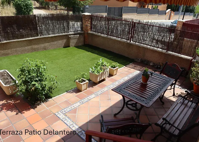 Residencial Entreaguas Holiday home Palazuelos de Eresma